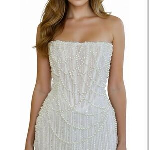 White strapless bridal reception dress